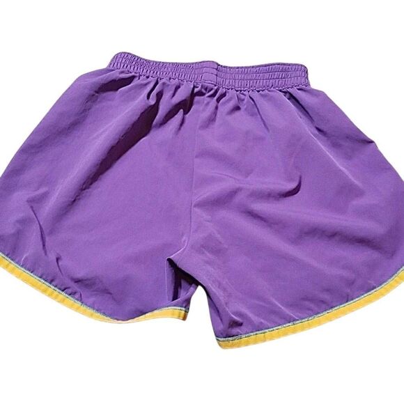 Under Armour shorts XS - Picture 2 of 2